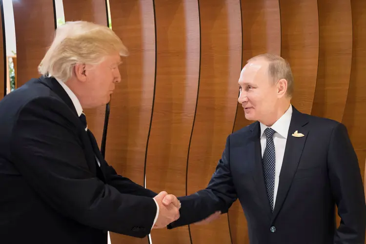 Donald Trump e Putin: "Não houve nada comprometedor na conversa entre Trump e (o presidente ucraniano Volodimir) Zelensk" (Handout / Comunicado/Getty Images)
