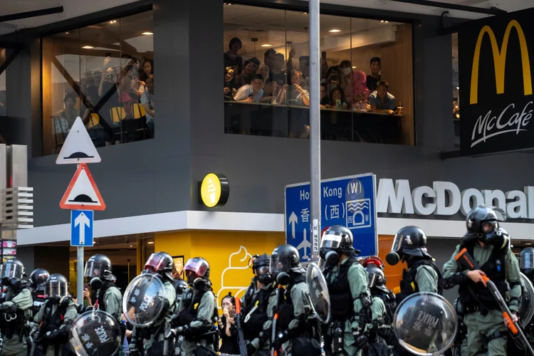 Protestos em Hong Kong: território é mistura entre o controle chinês e liberdades que não existem no resto da China (x/Reuters)