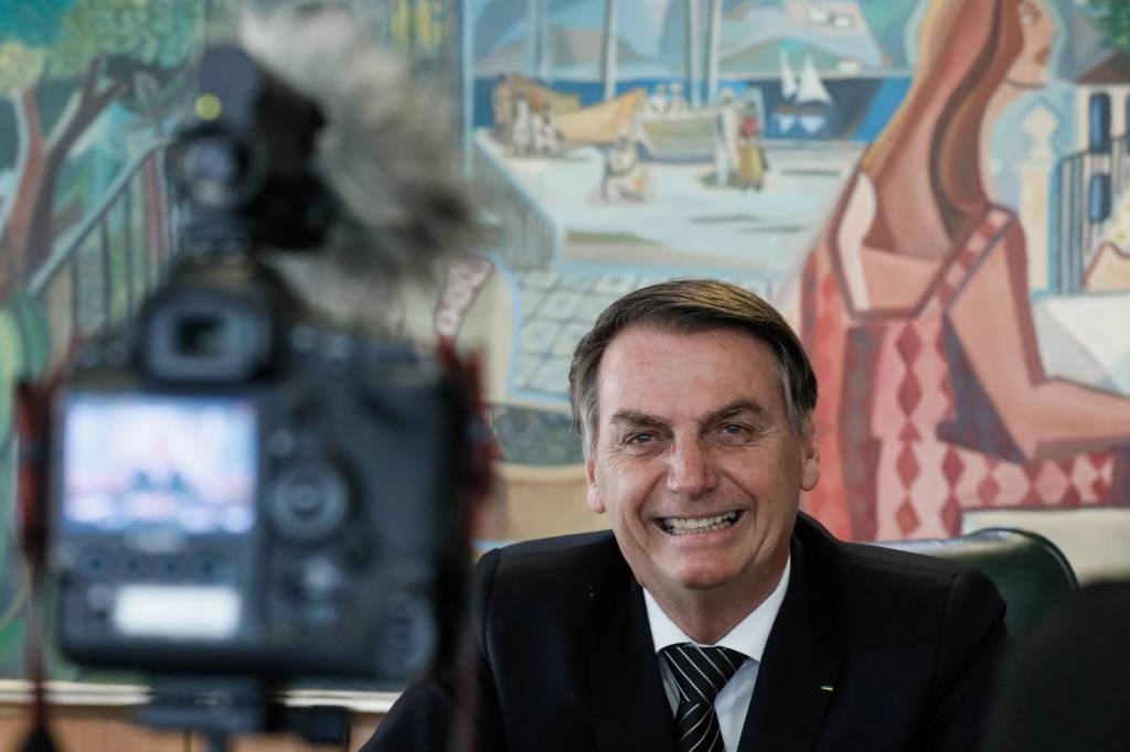Evento conservador em SP tem "transmissão surpresa" de Bolsonaro