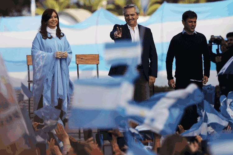 Kirchner e Fernández: pesquisas já apontavam uma vitória peronista (Spencer Platt/Getty Images)