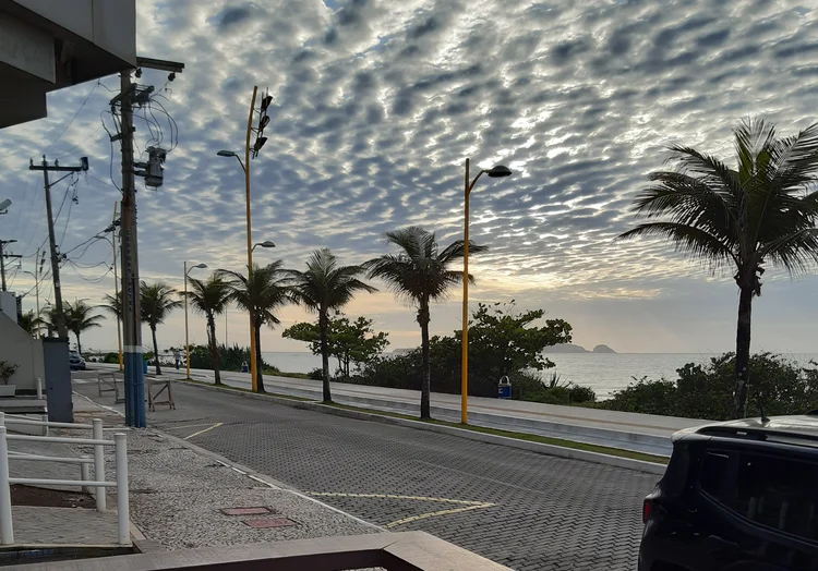 Praia dos Cavaleiros, em Macaé: cidade quer depender menos do petróleo (Juliana Estigarríbia/Exame)