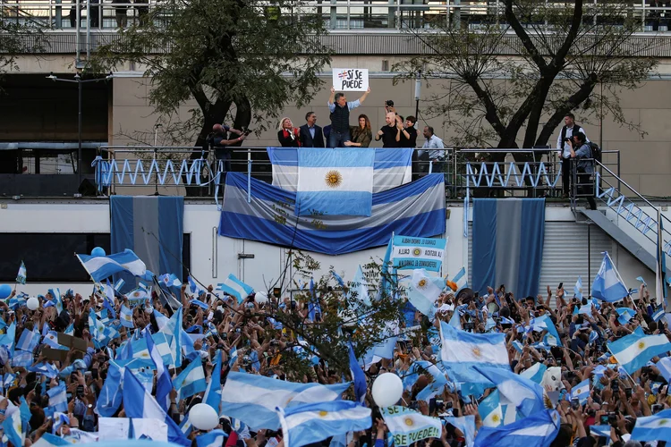 Mauricio Macri: no último mês antes da eleição, o presidente iniciou a marcha&#8221;Sí Se Puede&#8221;, que percorre 30 cidades argentinas em 30 dias  (Agustin Marcarian/Reuters)