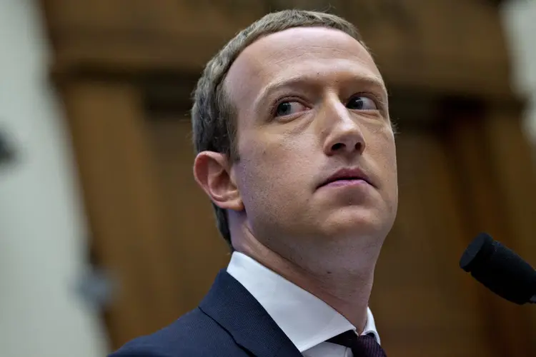 Mark Zuckerberg: presidente do Facebook defende que a empresa não pode restringir a liberdade de expressão dos usuário, mesmo de políticos mentindo em anúncios (Andrew Harrer/Bloomberg)