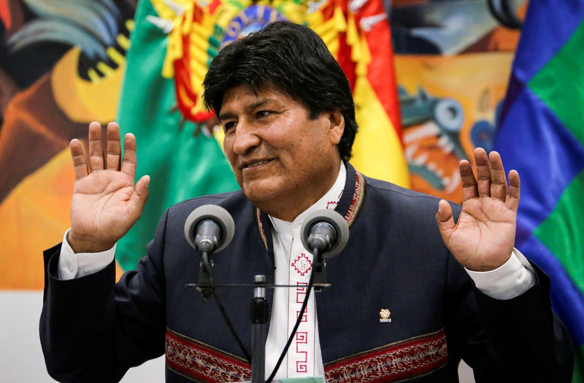 Com caravana Evo Morales volta para Bol via ap s elei o de