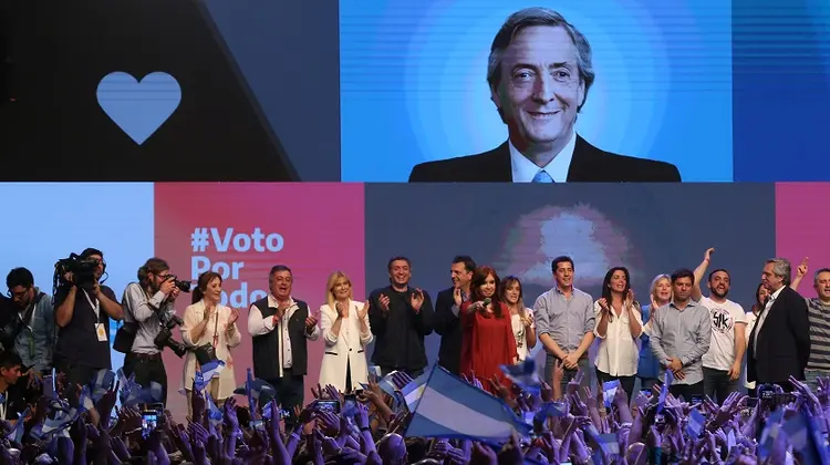 Eleições na Argentina: chapa de Alberto Fernández e Cristina Kirchner derrota Mauricio Macri (Agustin Marcarian/Reuters)