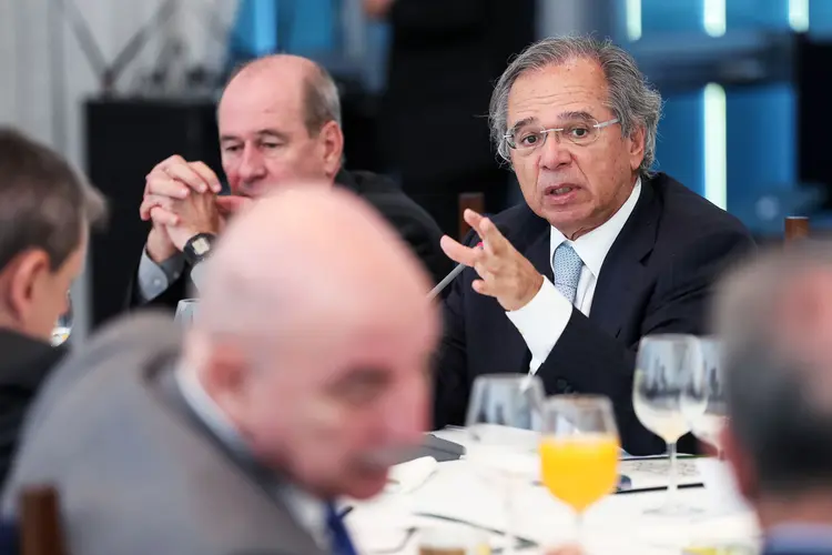 Paulo Guedes: ministro cancelou ida a encontro do FMI nos Estados Unidos (Marcos Corrêa/PR/Flickr)