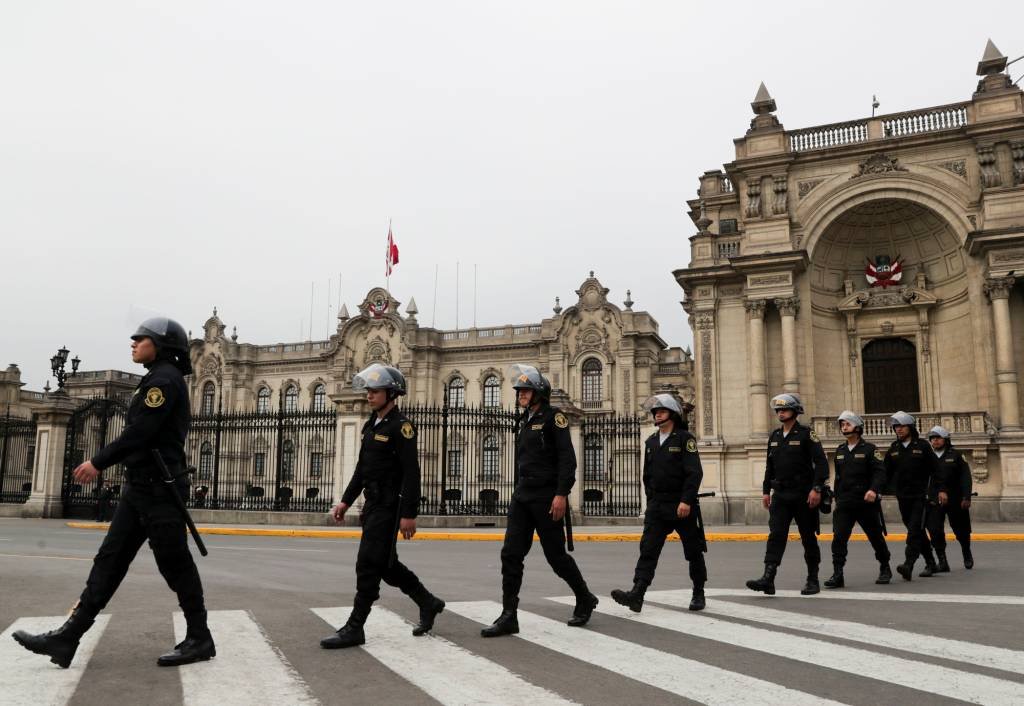 Ex-chefe da Odebrecht é interrogado em meio à crise no Peru