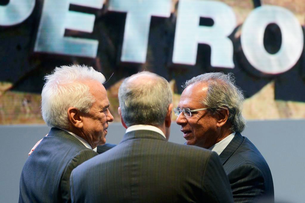 Petrobras negocia potencial consórcio para leilão de pré-sal, diz CEO