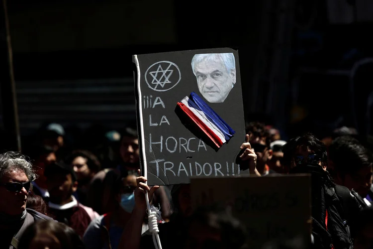 Chile: manifestantes protestaram por dias contra o governo do país (Juan Gonzalez/Reuters)