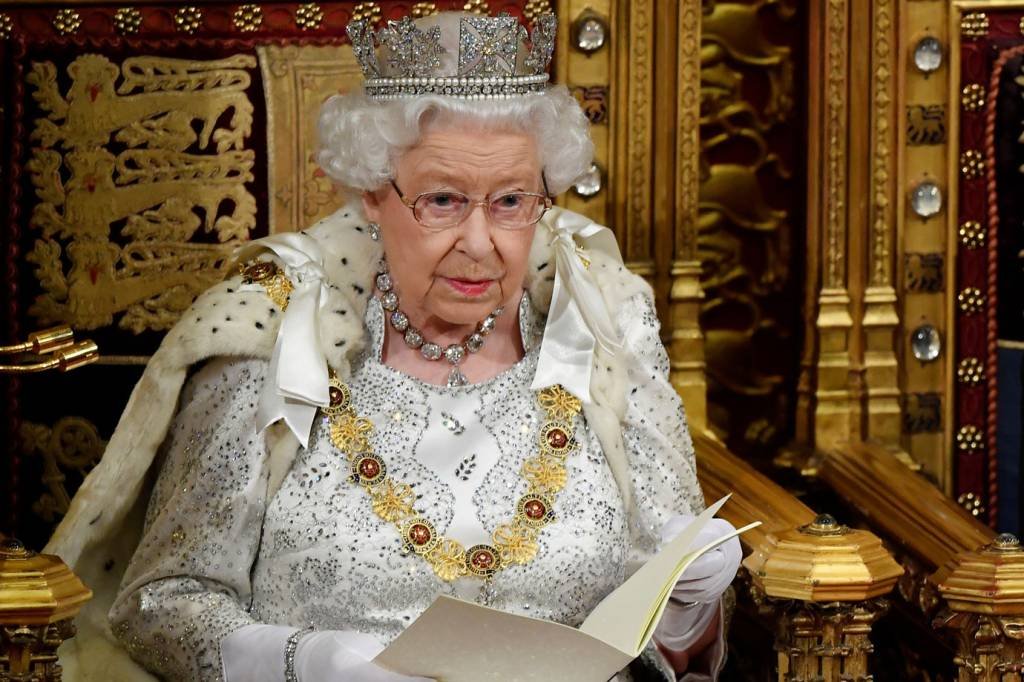Rainha Elizabeth: "Este ano, a Páscoa será diferente para muitos de nós, mas, mantendo-nos separados, mantemos os outros em segurança" (Toby Melville/Reuters)