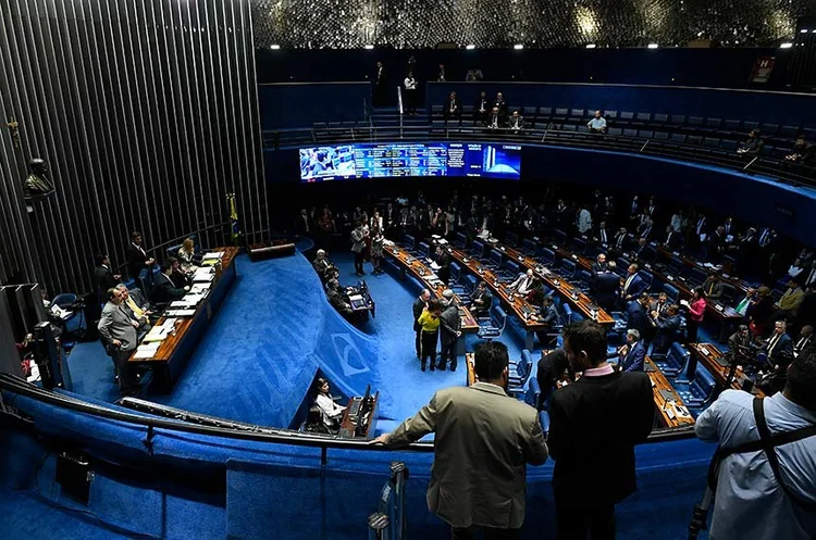 Senado: em seus primeiros anúncios, o presidente do Senado, Davi Alcolumbre (DEM-AP), estimava que a Proposta de Emenda à Constituição (PEC) da reforma estaria pronta para promulgação até o dia 10 de outubro, mas haverá atrasos (Roque de Sá/Agência Brasil)