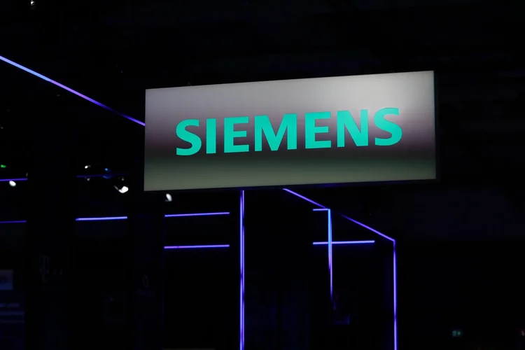 Siemens: empresa registrou faturamento líquido de 4,1 bilhões de reais no Brasil em 2018 (Krisztian Bocsi/Bloomberg)