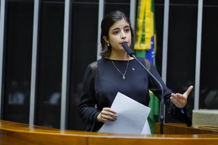 Tabata Amaral: deputada recebeu muitas críticas ao contrariar partido e votar a favor da reforma da Previdência (Pablo Valadares/Agência Câmara)