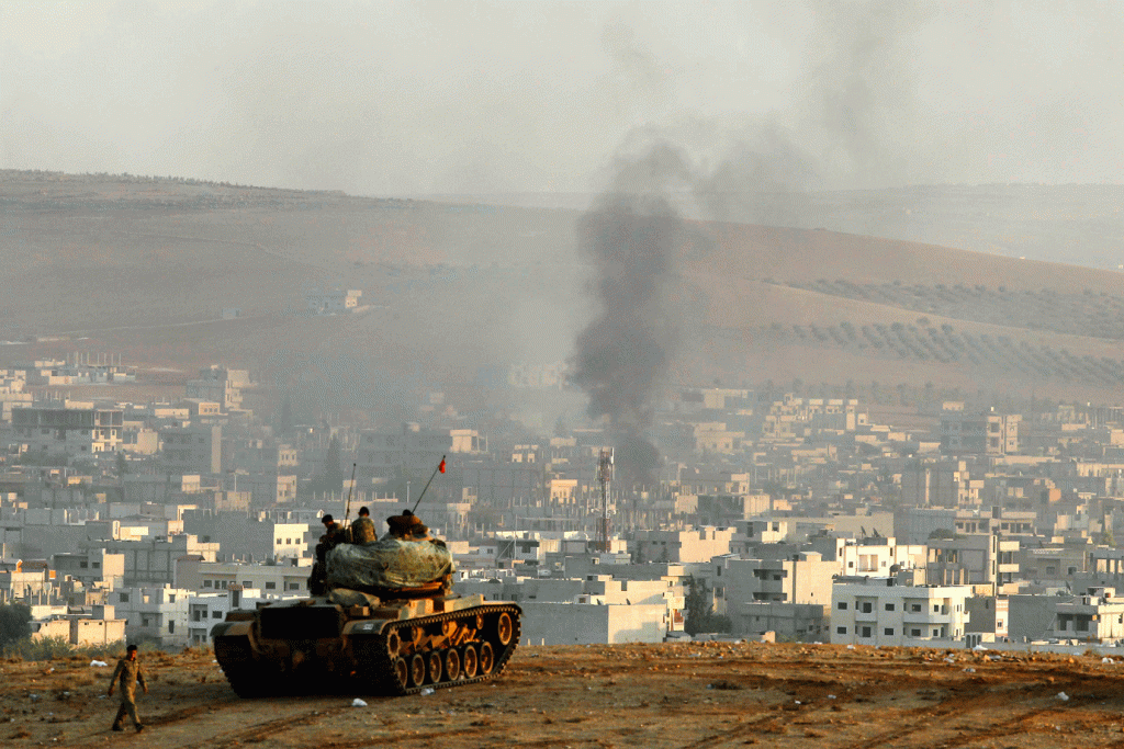 60 mil pessoas deixaram área da Síria alvo de ofensiva da Turquia
