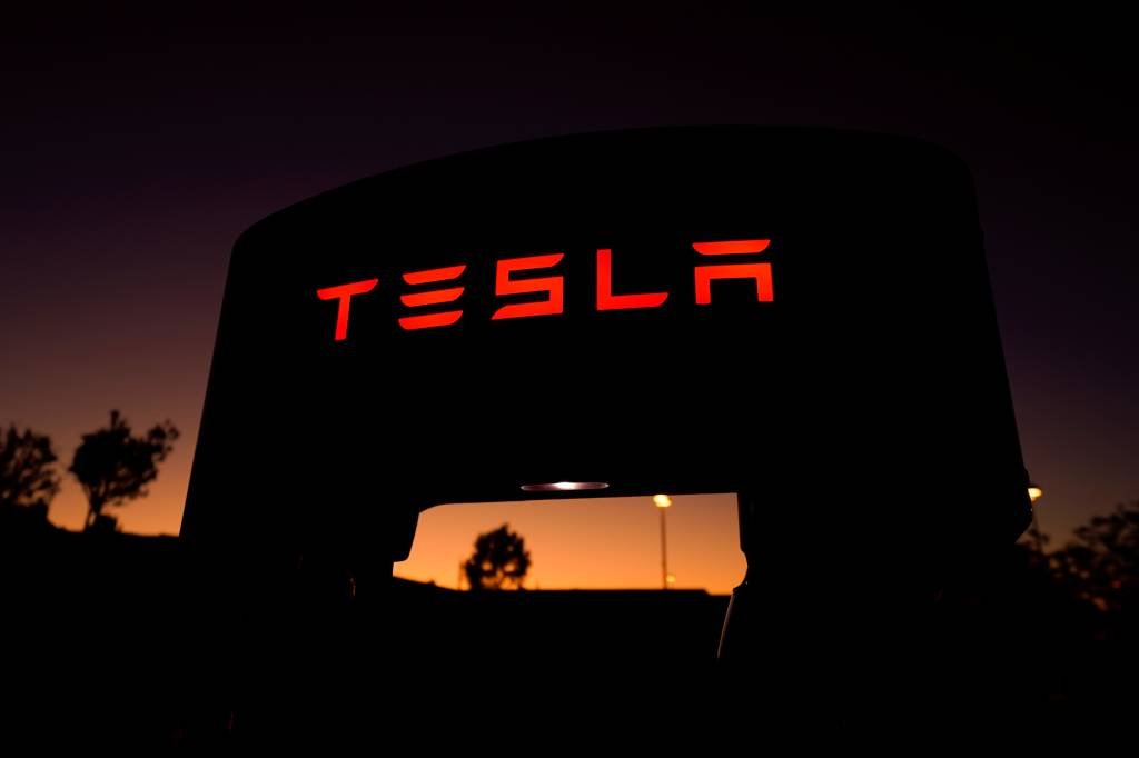 Tesla ultrapassa GM e se torna montadora mais valiosa dos EUA