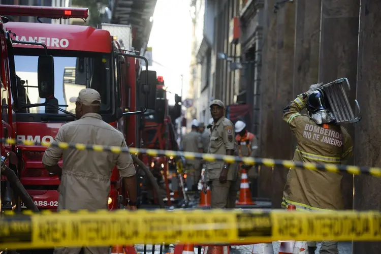 Quatro Por Quatro: bombeiros morreram por inalação de fumaça (Tomaz Silva/Agência Brasil)