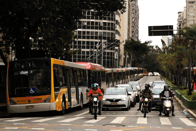 Ônibus: oferta de transporte público coletivo gratuito ou com tarifas reduzidas é possível (Rovena Rosa/Agência Brasil)