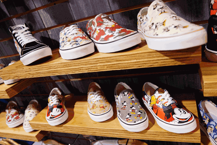 Vans (Patrick T. Fallon/Bloomberg)