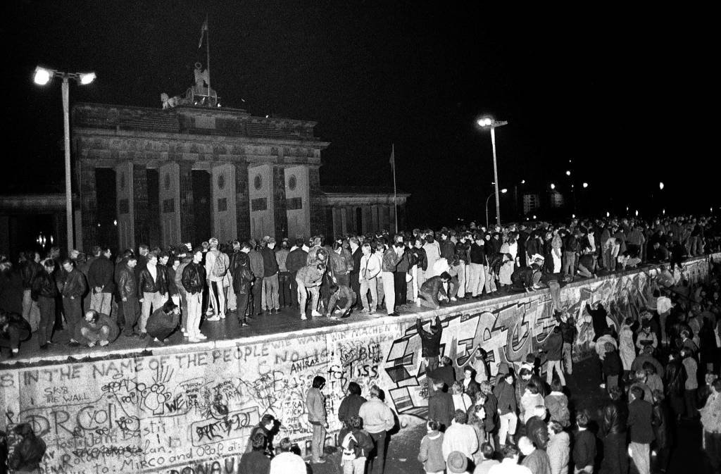 Queda do Muro de Berlim faz 30 anos: veja relatos de quem esteve lá