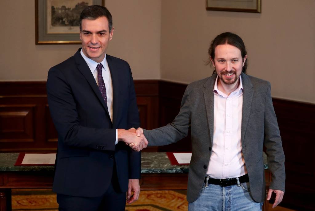 Socialistas e esquerda radical fecham pré-acordo para governo na Espanha
