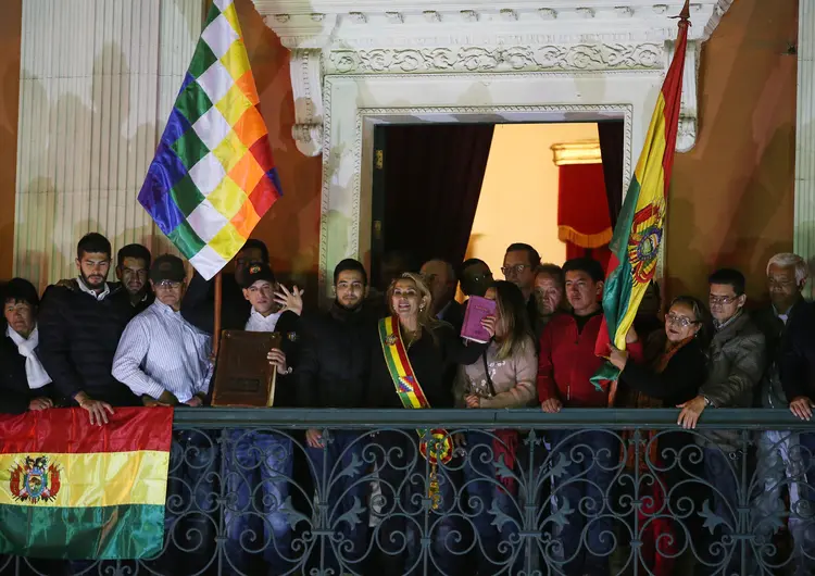 Bolívia: Áñez criticou Evo Morales por ter deixado o país (Luisa Gonzalez/Reuters)