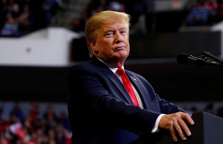 EUA: Spencer está envolvido em um crime de guerra, mas Trump revogou sua punição (Tom Brenner/Reuters)