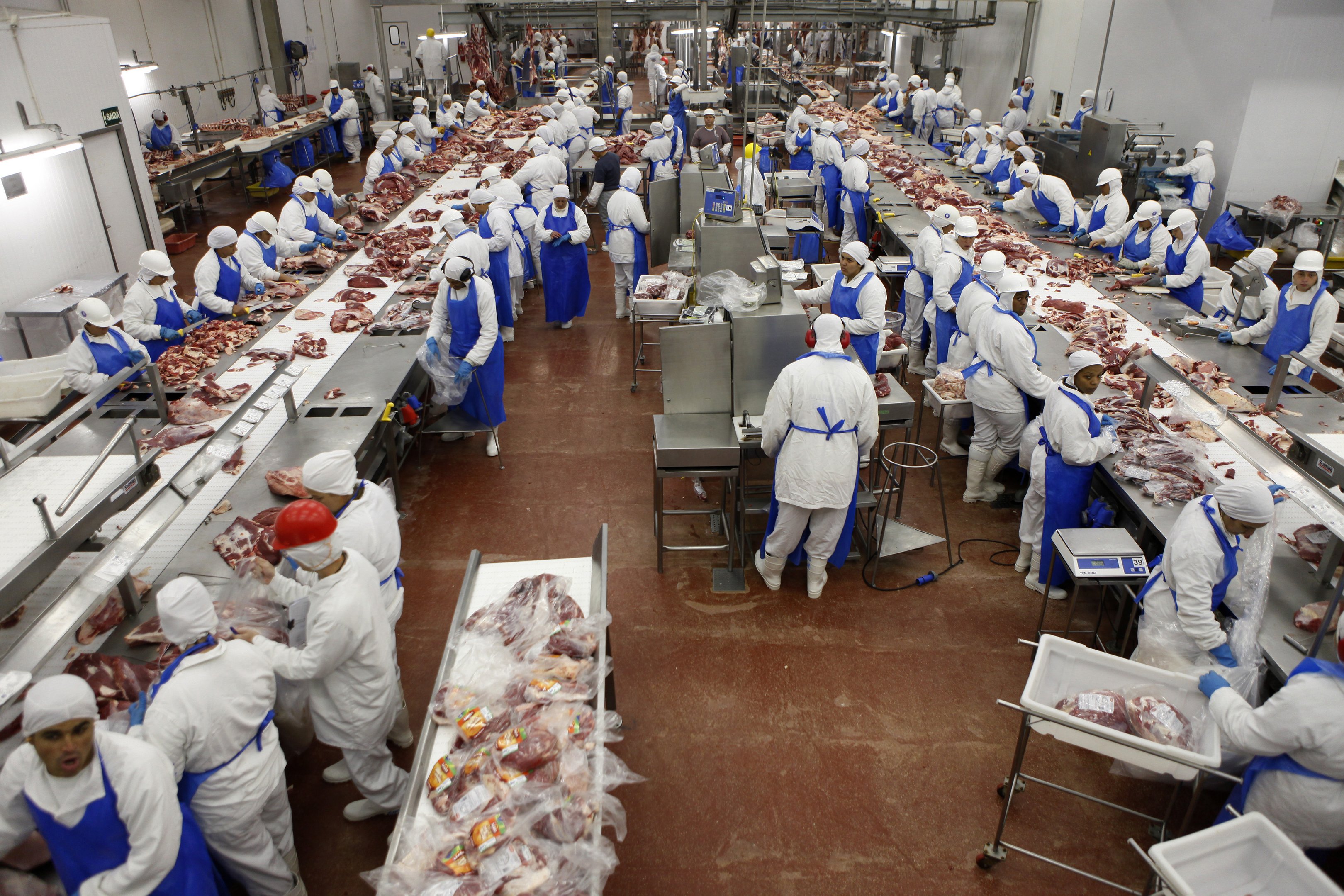 Marfrig sobe mais de 5% após aumentar fatia na National Beef