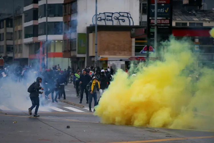 Colômbia: manifestantes criticam políticas econômicas e sociais do governo (Luisa Gonzalez/Reuters)