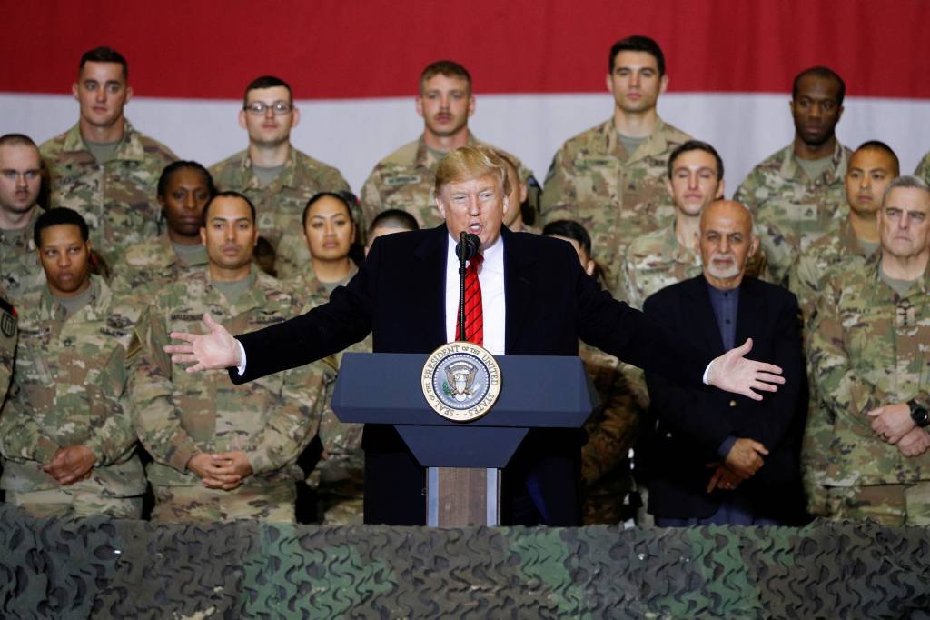 Trump faz visita surpresa ao Afeganistão em Dia de Ação de Graças