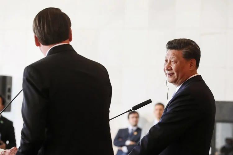 Jair Bolsonaro e Xi Jinping: Bolsonaro afirmou que o Brasil está fazendo seu dever de casa para se tornar um mercado (Isac Nóbrega/PR/Flickr)