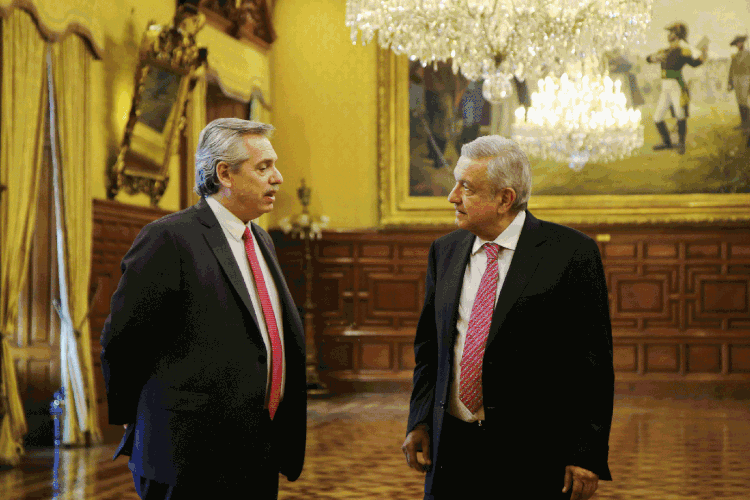 Fernández e Obrador: perspectiva de uma esquerda latino-americana mais unida cresceu na segunda-feira (Divulgação/Reuters)