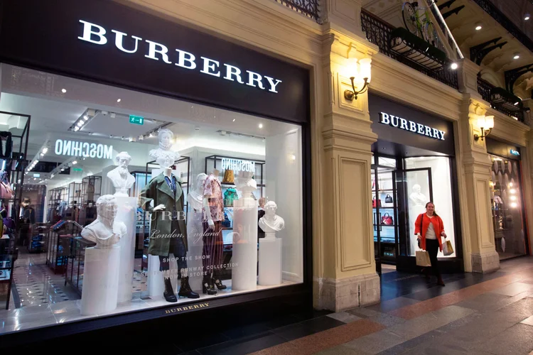 Burberry: Moncler estaria considerando uma oferta pela fabricante britânica (Andrey Rudakov/Bloomberg)