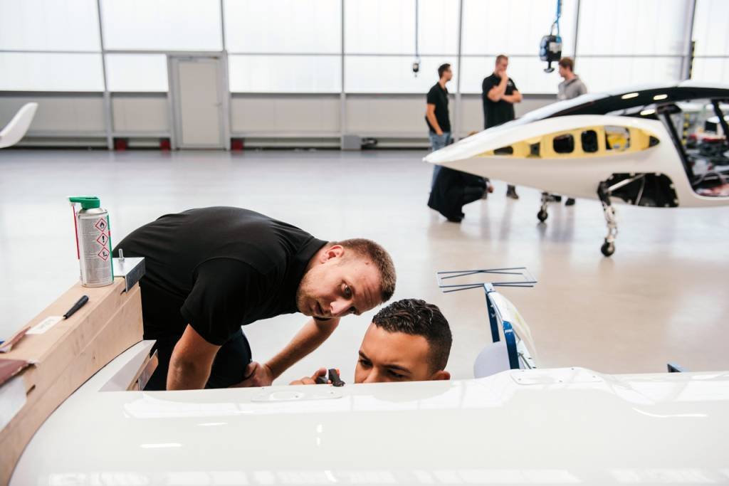 De Google a Porsche: empresas correm para construir o primeiro táxi voador