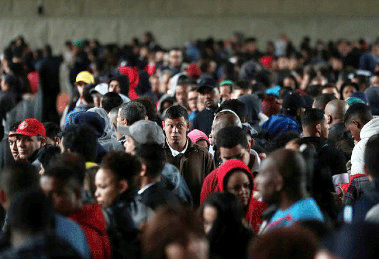 Desemprego: taxa ficou em 11,6 por cento nos três meses até outubro (Paulo Whitaker/Reuters)