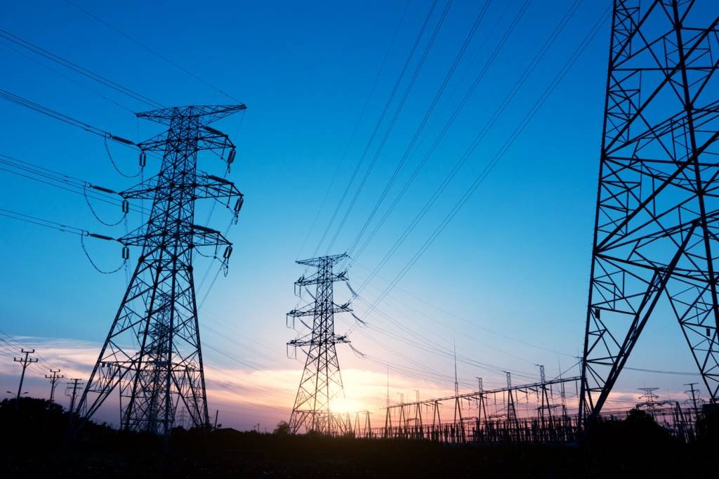 Apagão: governo afirma que energia foi restabelecida em todo país; veja como está cada região