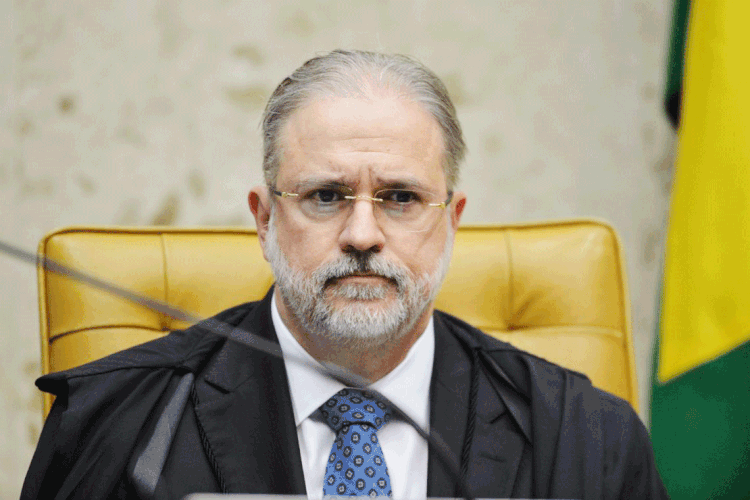 Augusto Aras: o procurador ainda afirmou que há pelo menos dez denúncias contra incitadores, financiadores e vândalos que devem ser ajuizadas até o fim desta semana (Fabio Rodrigues Pozzebom/Agência Brasil)