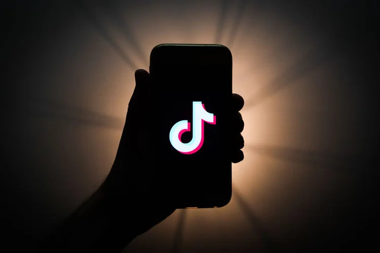 TikTok: aplicativo chinês é semelhante ao Snapchat (NurPhoto/Getty Images)