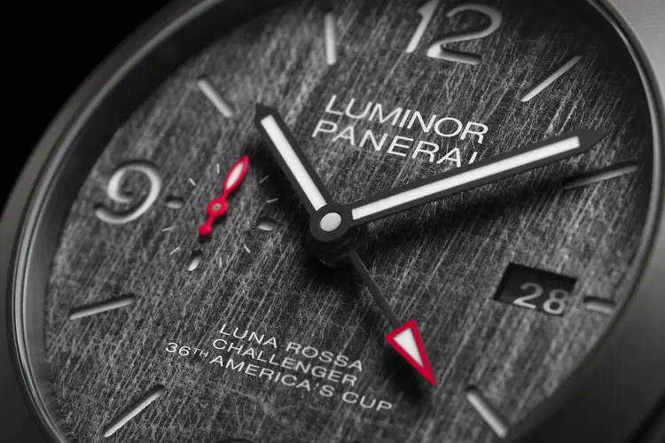 Panerai: homenagem à esquadra Luna Rossa (Panerai/Divulgação)