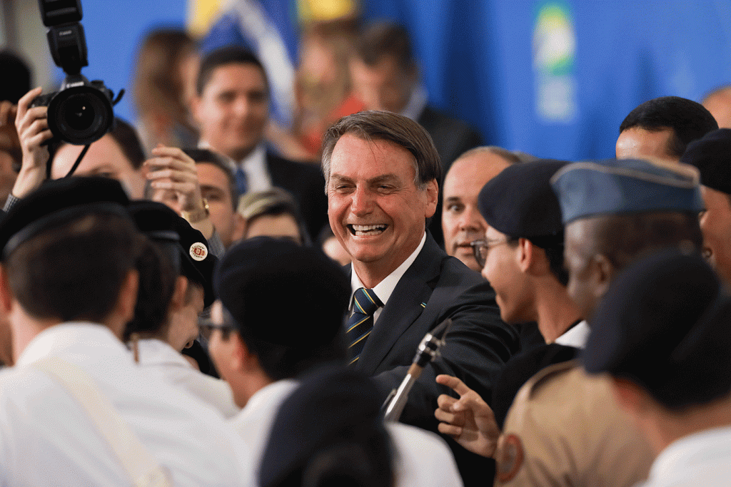 Jair Bolsonaro: estatal do presidente resulta da cisão da Infraero, que administra aeroportos públicos (José Dias/PR/Flickr)