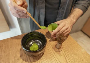 Geração Z animada? Rave de matcha combina festa sóbria e diversão até às 20h