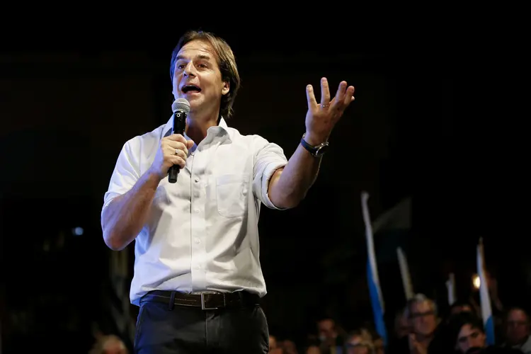 Luis Alberto Lacalle Pou: advogado foi eleito no Uruguai em eleição que encerra ciclo de 15 anos da esquerda no poder (Mariana Greif/Reuters)