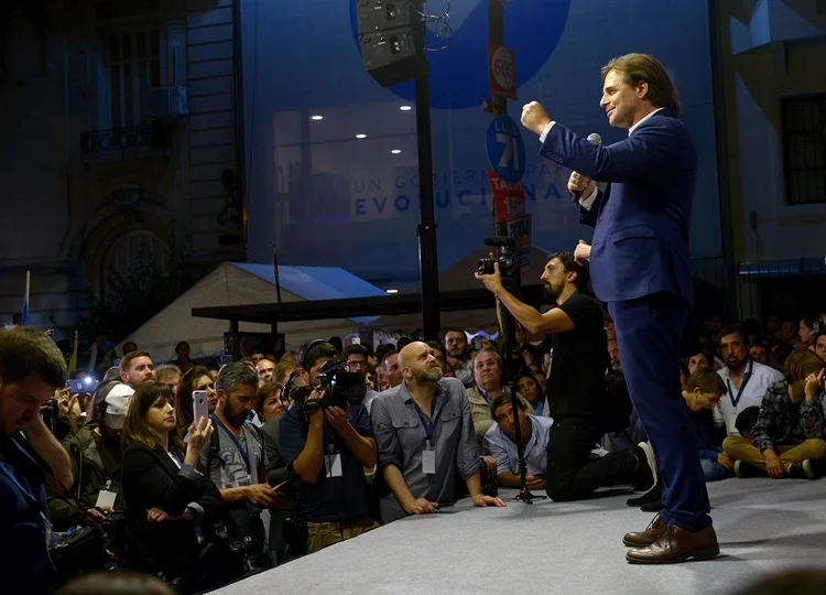 Lacalle Pou: reunião com a Frente Ampla para começar a tratar de transição de poder  (Andres Cuenca/Reuters)