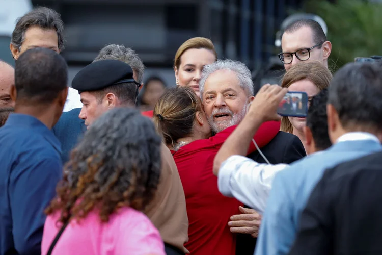 Lula: ex-presidente foi beneficiado por decisão do STF sobre prisão em segunda instância  (Rodolfo Buhrer/Reuters)