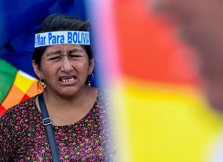 PROTESTOS NA BOLÍVIA: manifestante pede paz para a Bolívia / Rodrigo Urzagasti | Reuters