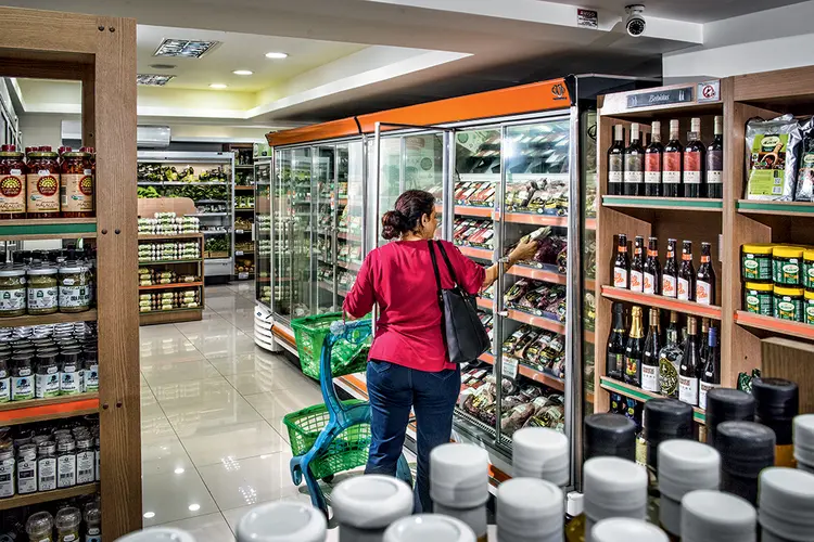 Supermercado: previsão de inflação de 3,75% em 2020, com viés de alta (Germano Lüders/Exame)