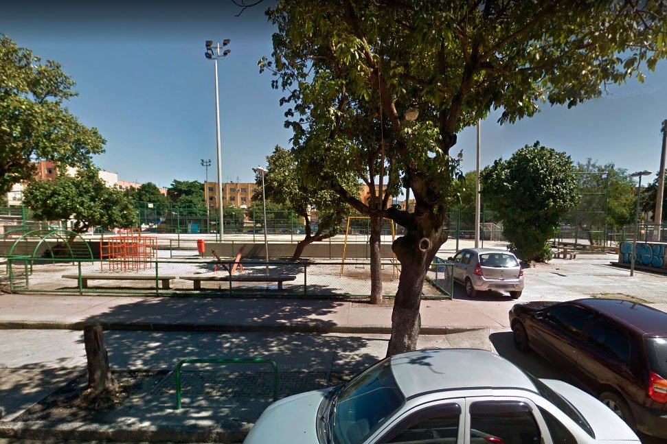 Menina de 5 anos morre a caminho da escola atingida por bala perdida no RJ