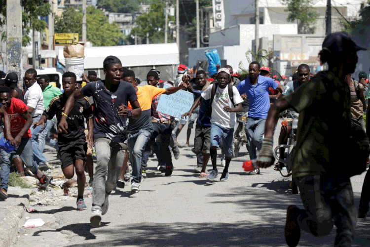 Haiti: a escassez generalizada de combustível em todo o país intensificou os protestos (Andres Martinez Casares/Reuters)