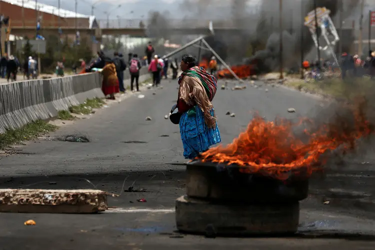 Protestos pró-Morales: manifestantes bloqueiam rotas de transporte cruciais país afora (David Mercado/Reuters)