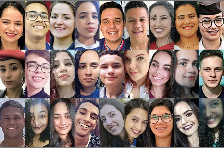 São 27 alunos do ensino médio de escolas públicas, representando os 26 estados e o Distrito Federal (Roberto Suguino/Agência Senado)