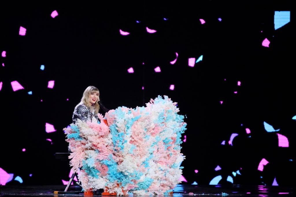 U.S. singer Taylor Swift performs at a show to mark Alibaba’s 11.11 Singles’ Day global shopping festival in Shanghai